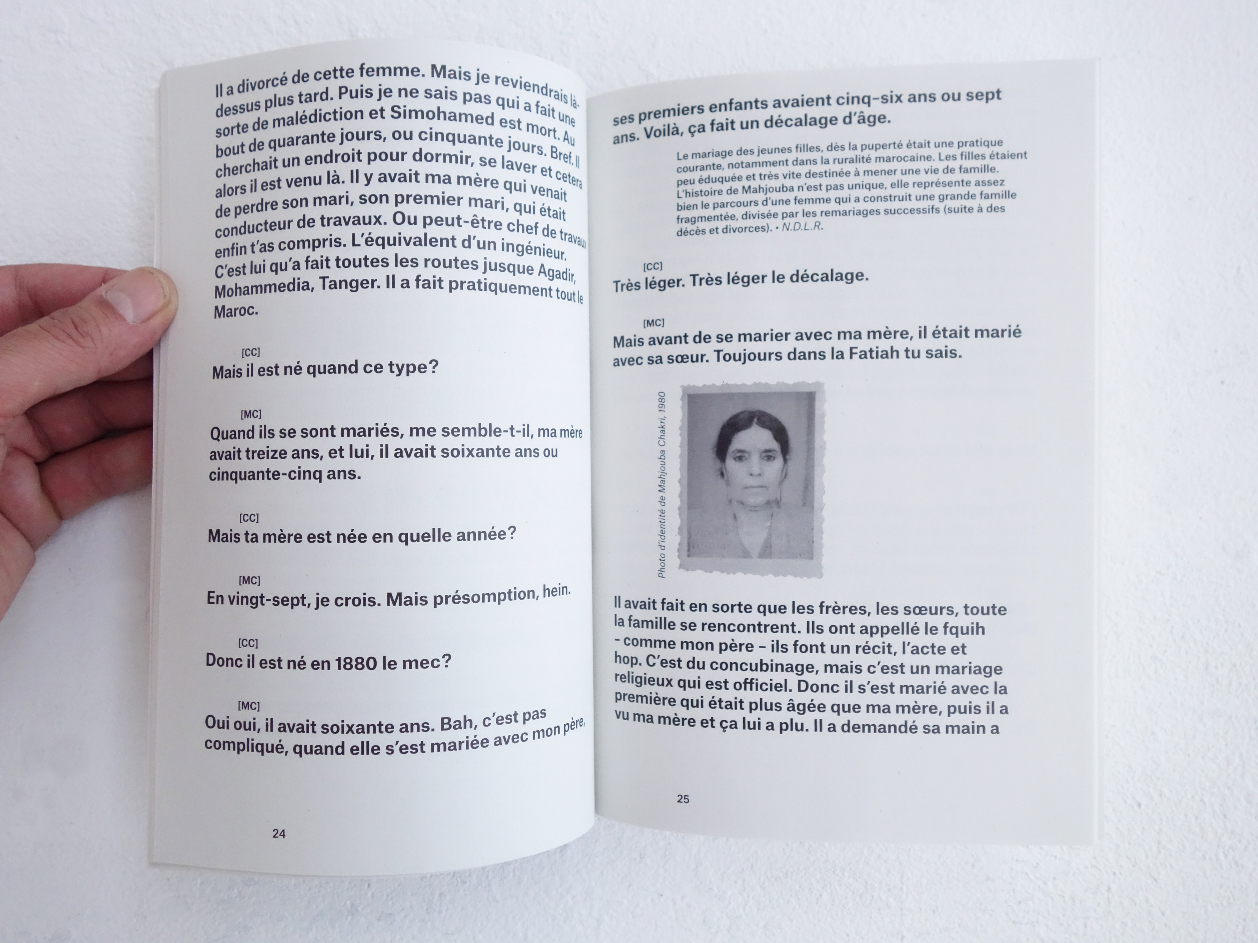 Clara Chakri - 2022 - Édition autour d'un objet "le permis de conduire de mon père" Prétexte à une réflexion sur les origines et l'identité.