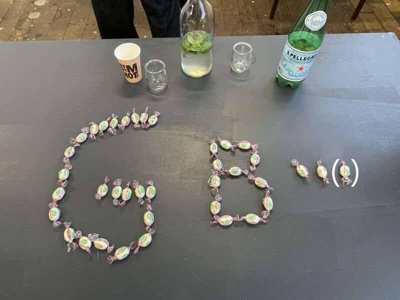 Fichier:Graphisme B2 et 3.jpg